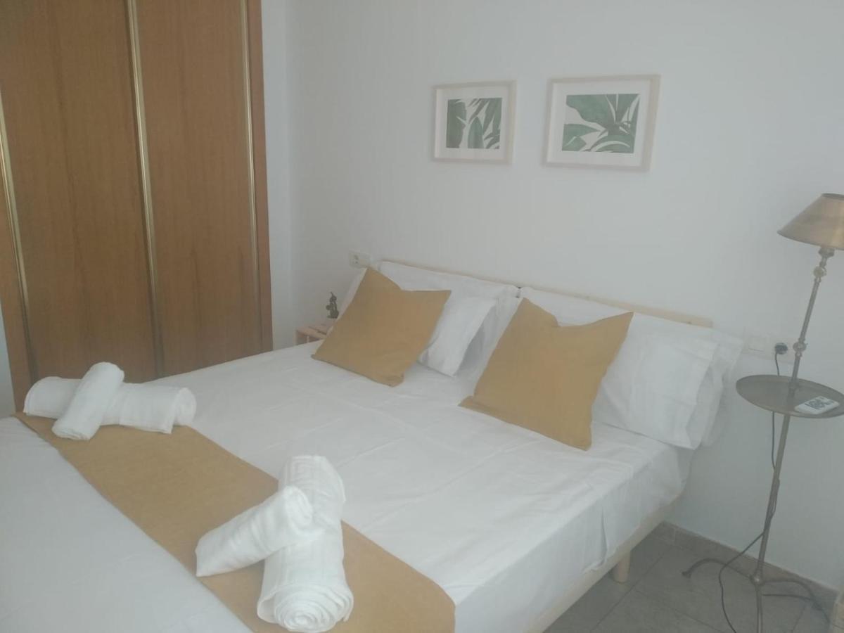 Love Rent4 Malaga Spiteri Exterior foto